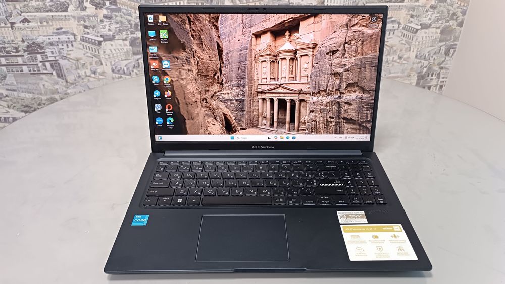 ASUS Vivobook 15 X1504Z — i3-1215U/ 16 ГБ/ SSD 512 ГБ/ Windows 11 Pro