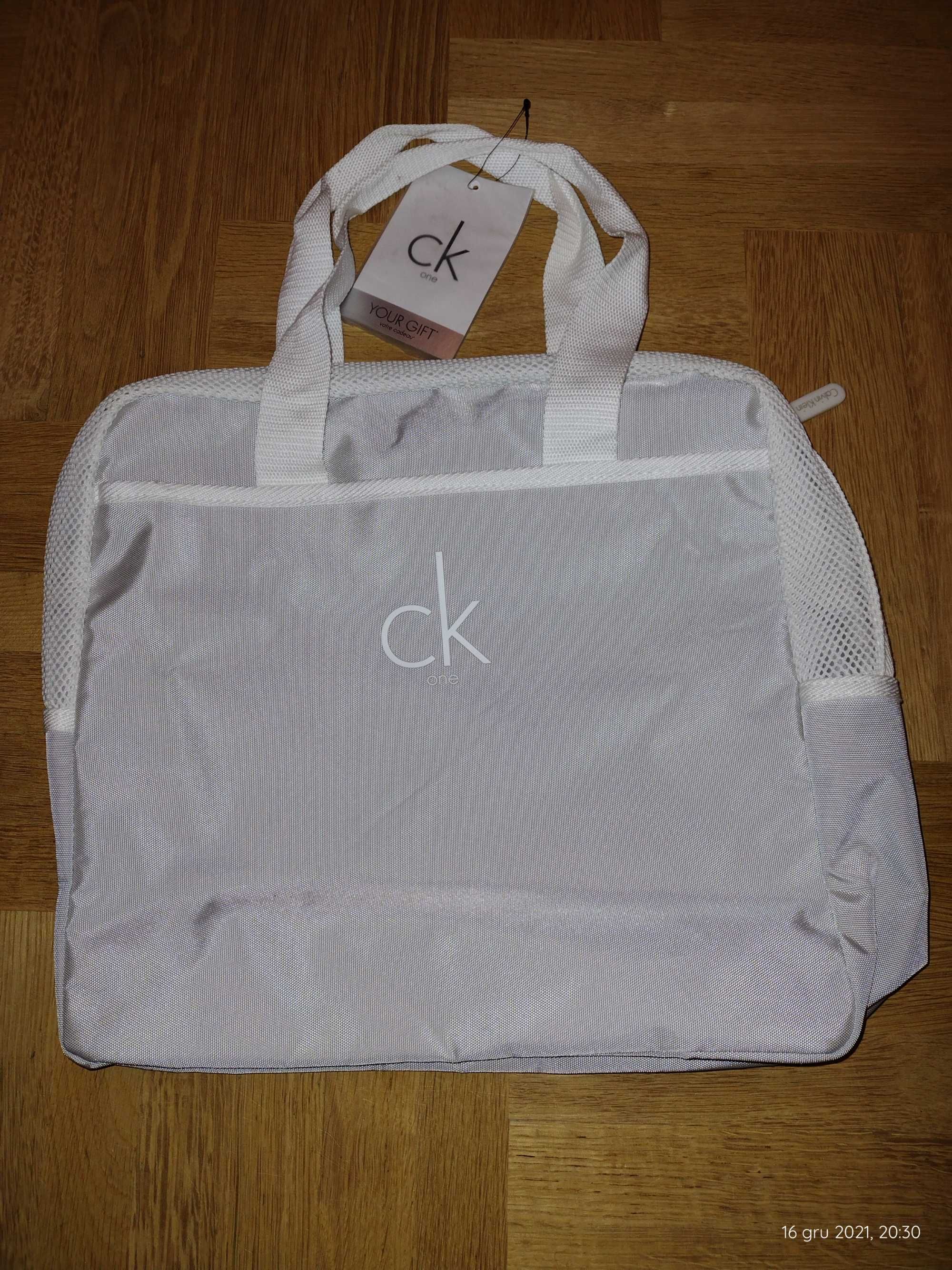 Calvin Klein torba na ramie