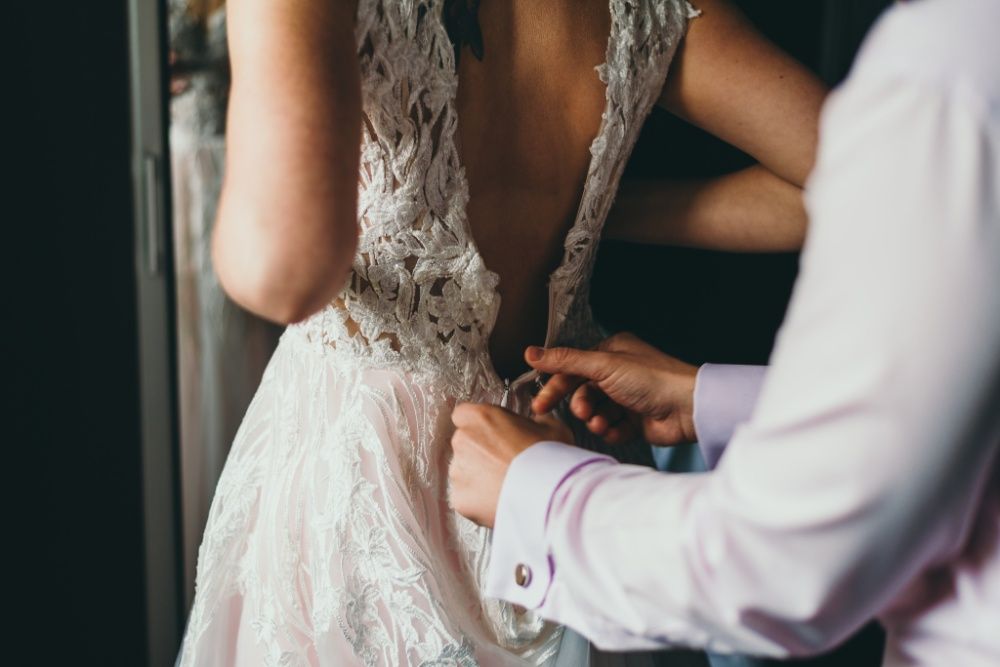 Tina Valerdi Dante pudrowy róż suknia ślubna litera A