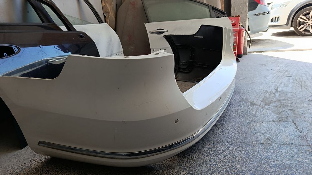 Parachoque traseiro VW Passat 2012