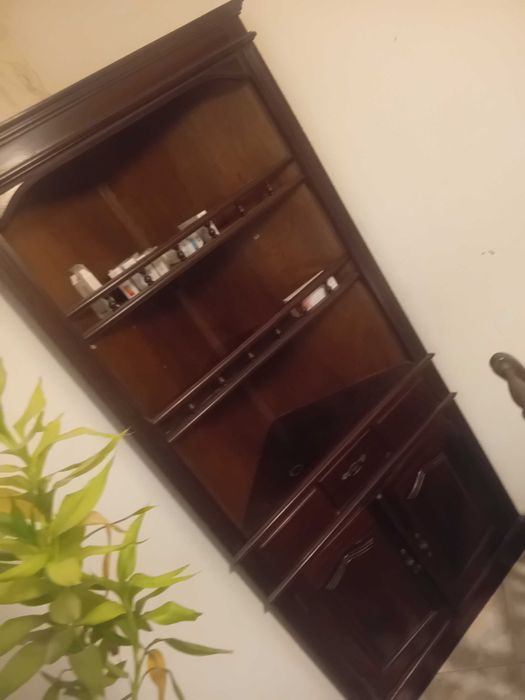 Movel de canto em mogno