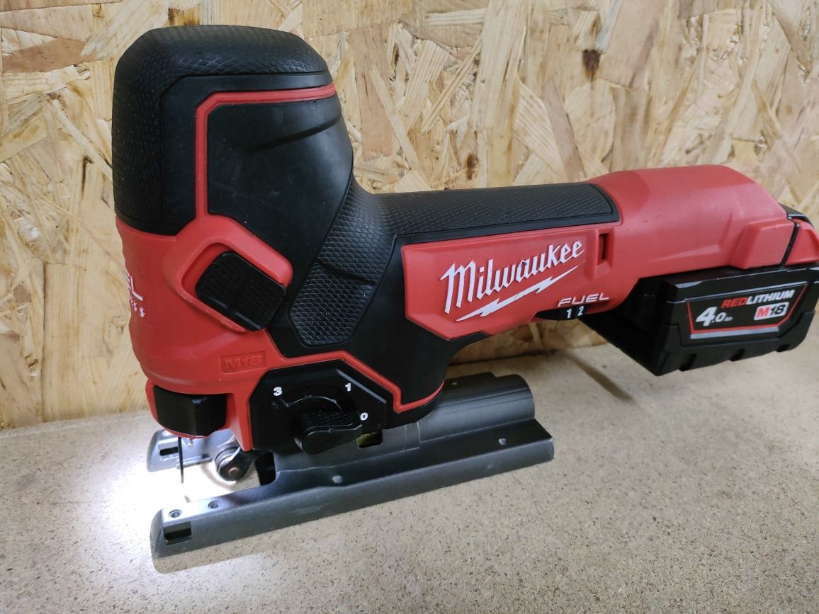 Wyrzynarka Milwaukee M18 FBJS