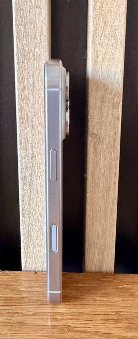 IPhone 16 Pro - 128 Gb stan jak nowy.