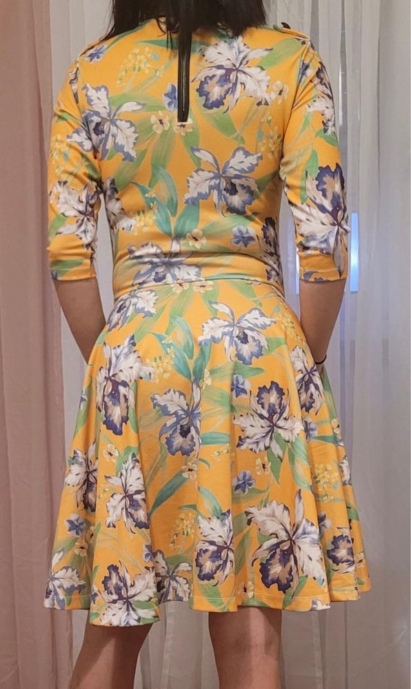 Vestido com Estampa de flor