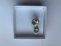 Srebrny pierścionek z kryształowymi oczkami