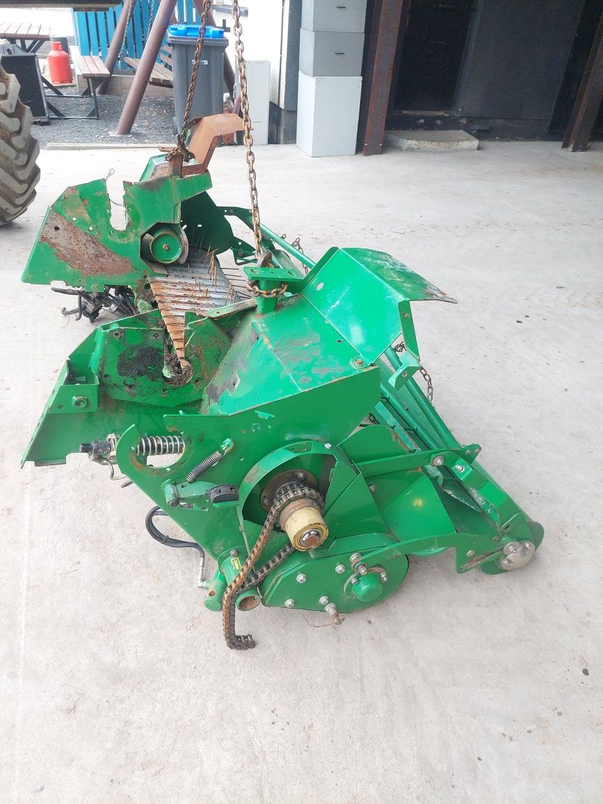 Podbieracz z rottorem  do  john deere  644