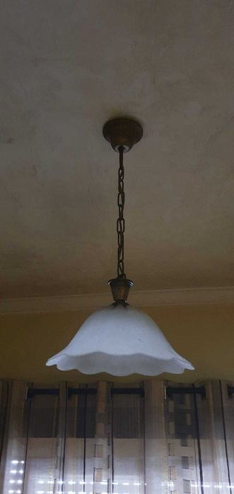 Candeeiro de teto vintage em vidro fosco