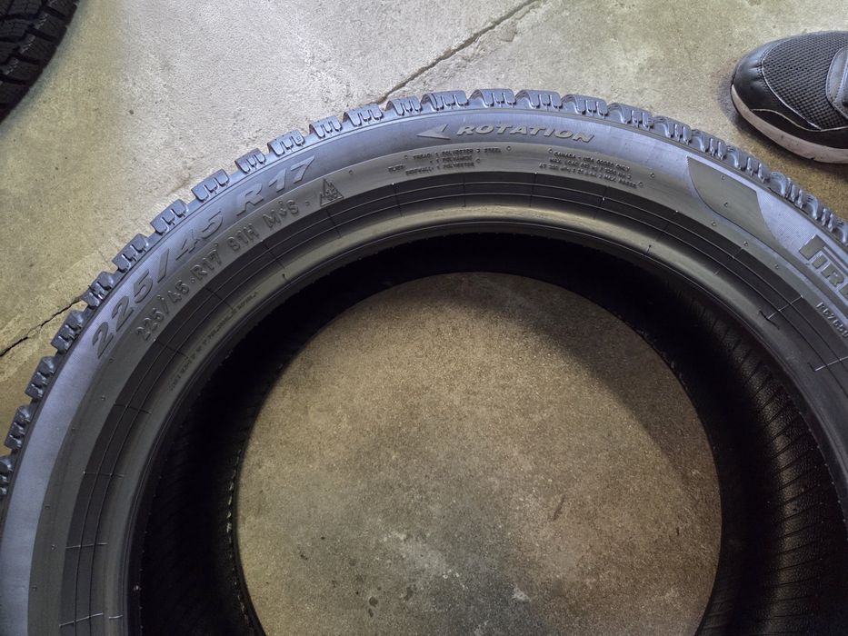 opony używane 225/45R17 Pirelli Winter 2 Cinturato