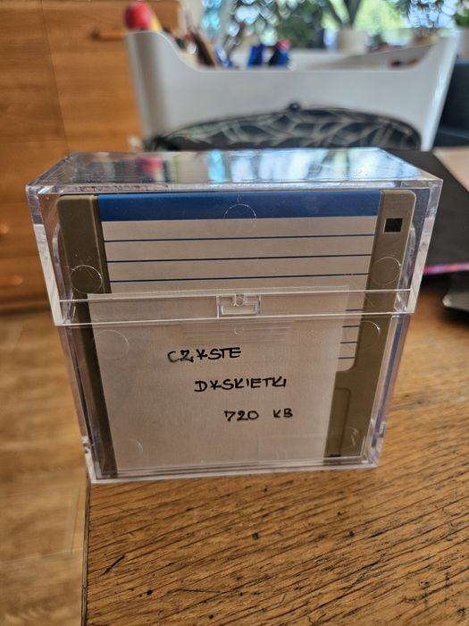 Nowe czyste dyskietki 720 kB