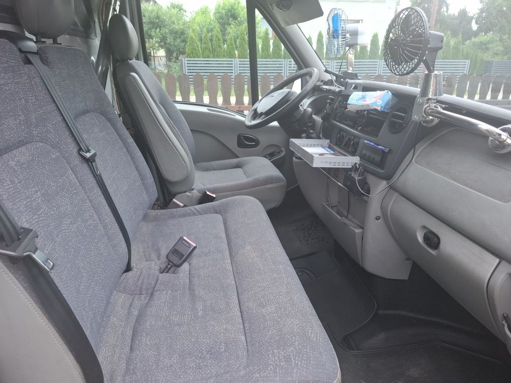 Nissan interstar kamper