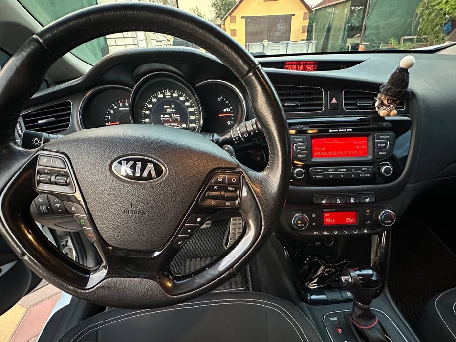 Продам Kia Ceed 2015