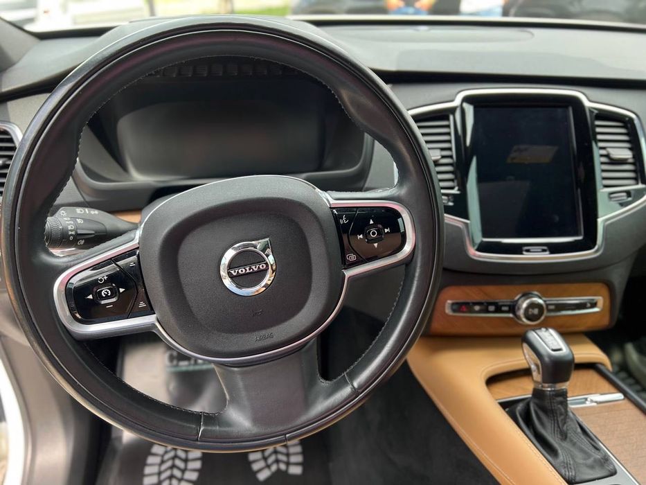 Volvo XC90  в кредит без авансу