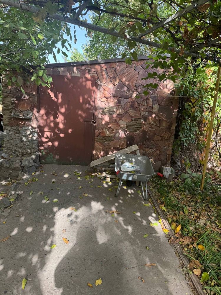 В продаже дом в с.Песчанка, Новомосковский рн