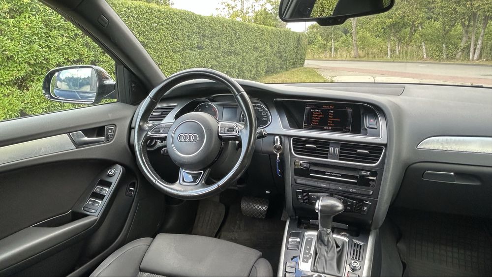 AUDI A4 B8, Multitrinic  2.0 TDI 177 KM