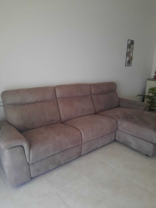 SOFÁ Chaise Long microfibra