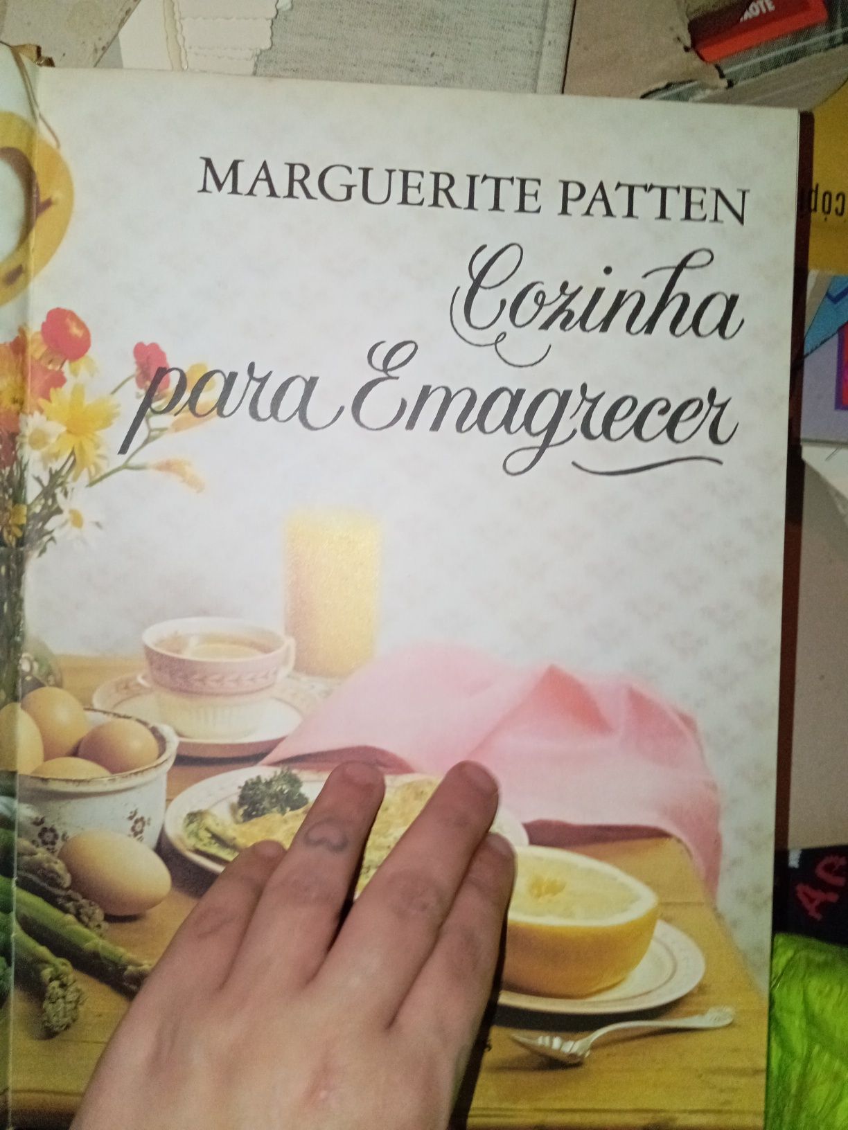 Livro de receitas para emagrecer antigo