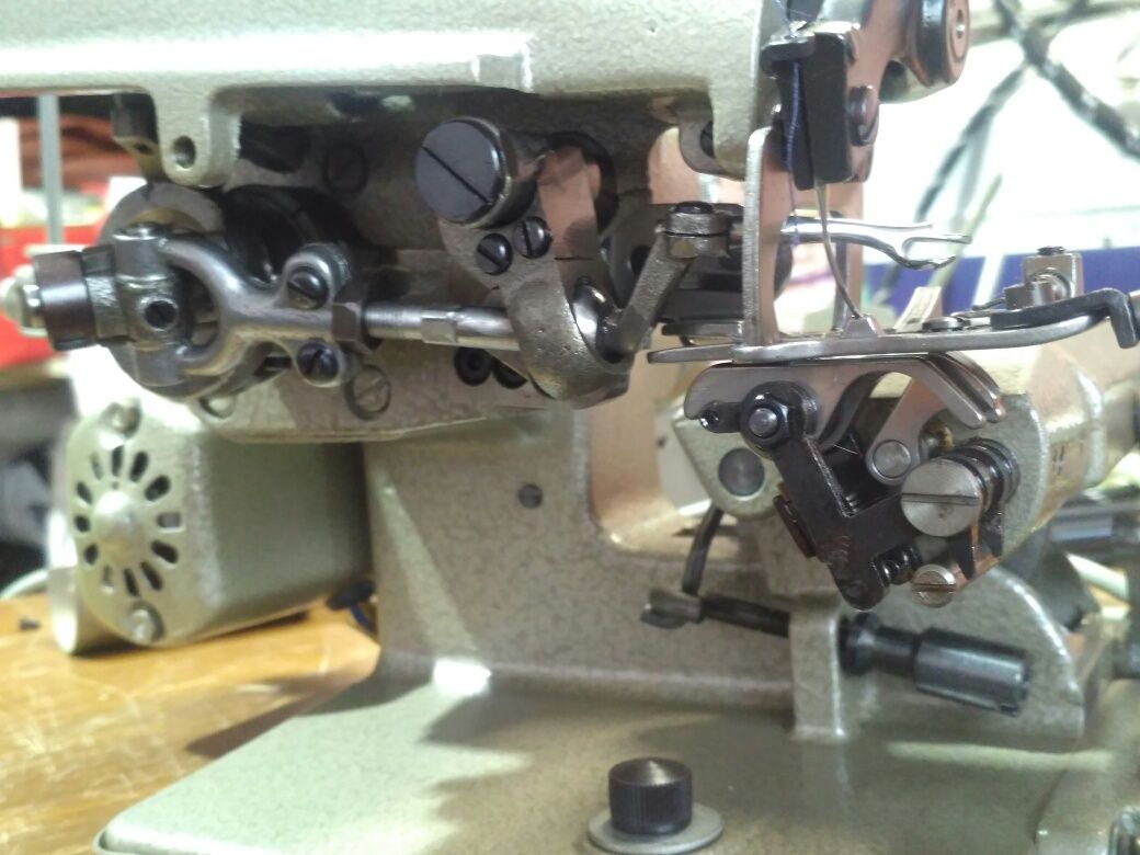 Німецька підшивочна швейна машинка Lewenstein, новий стан