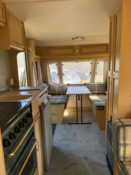 Mala przyczepa KEMPINGOWA 990 kg 5 osobowa MOVER zadbana