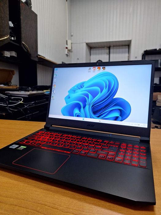 Acer Nitro 5 AN515-55 i5-10300H RTX 3050 4Gb DDR4 16Gb SSD 512Gb