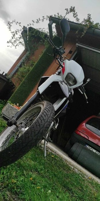 Super moto yamaha xt 125cm3