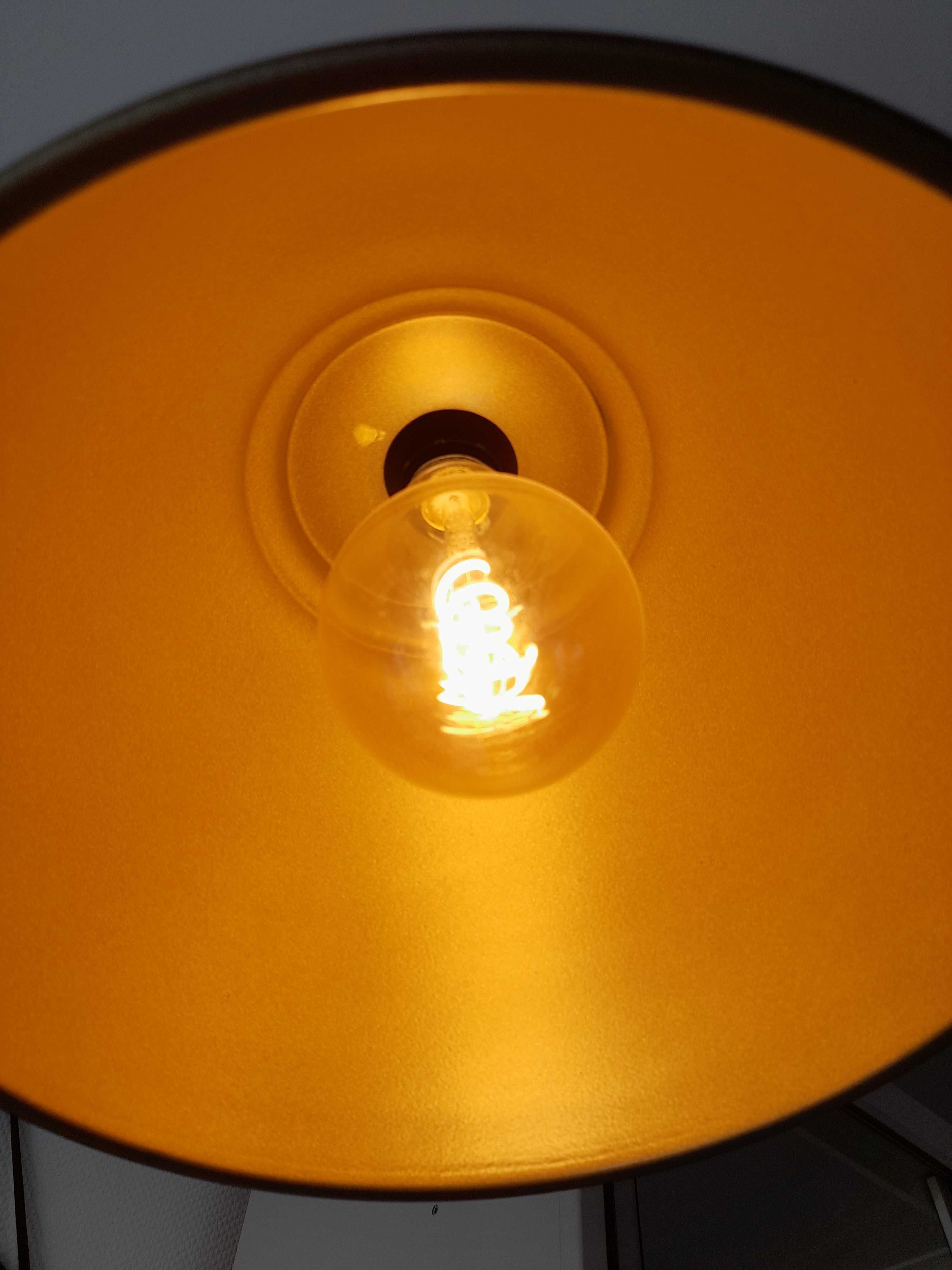 Lampa stojąca retro