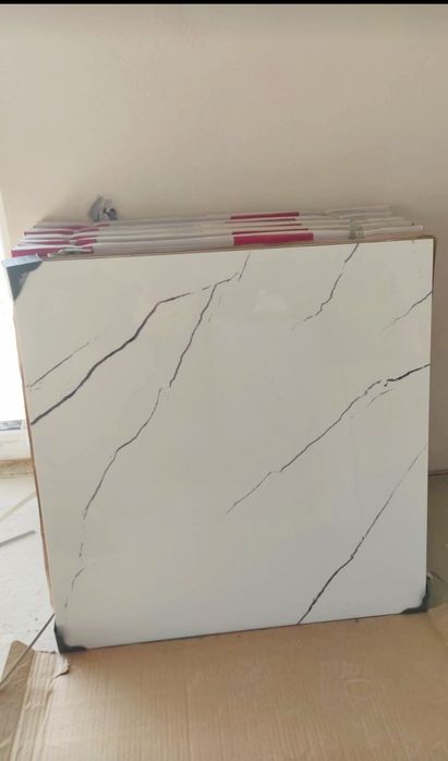 Płytki podłogowe scienne gres szkliwiony polerowany MALIVI WHITE