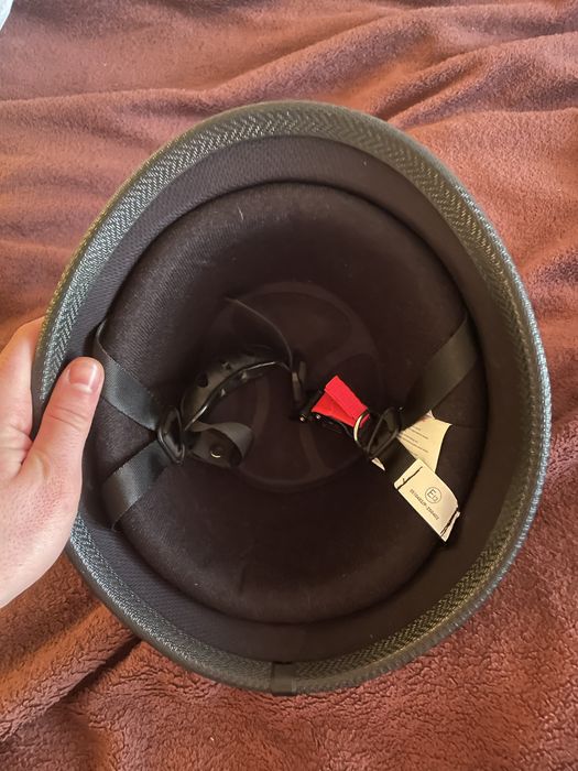 Продам новый шлем «каска» для мотоциклистов