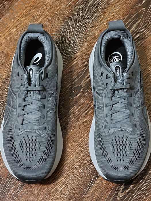 Оригінал 100% чоловічі кросівки asics kayano 31  eur 46