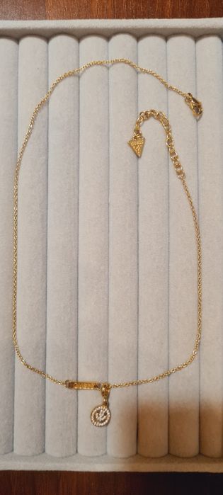 Naszyjnik GUESS z zawieszką