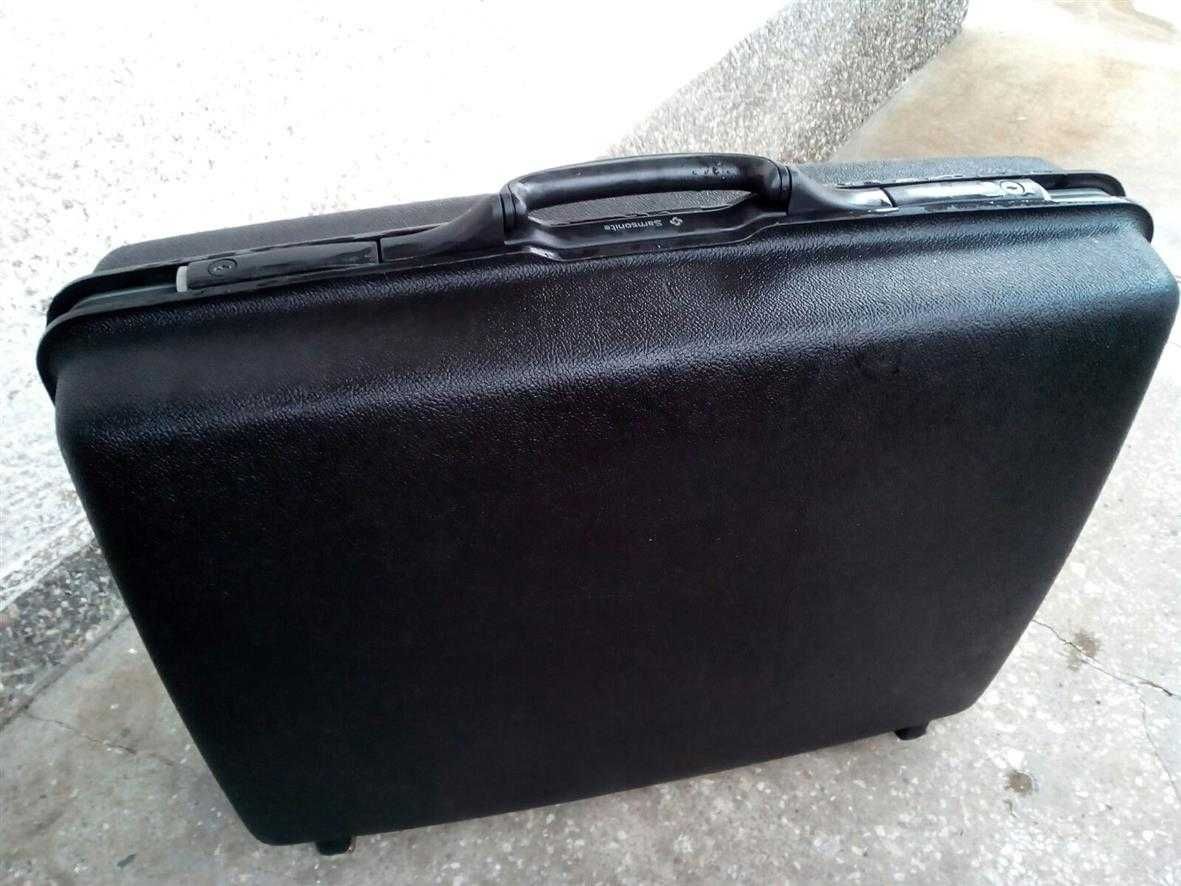 Дорожна  валіза сумка   чемодан на колесах