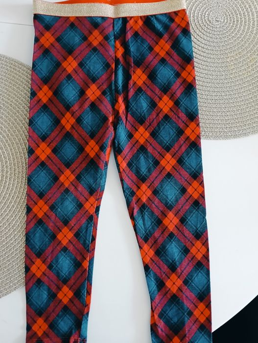 Legginsy w kratkę czerwone świąteczne Pepco 98