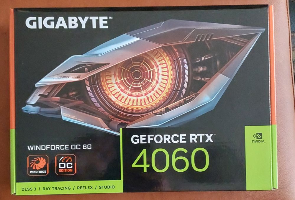Placa gráfica RTX 4060 OC 8GB
