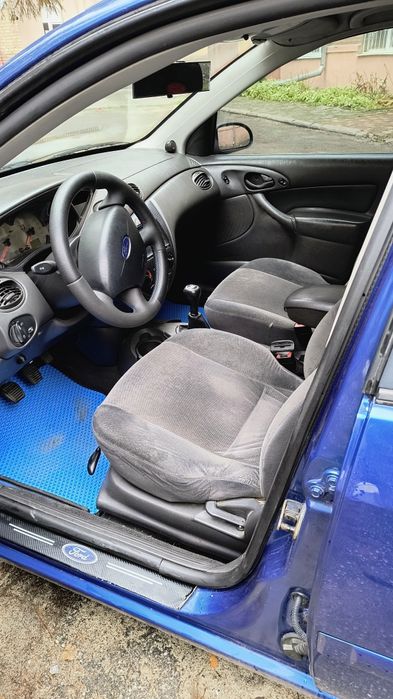 Продам Ford focus 1