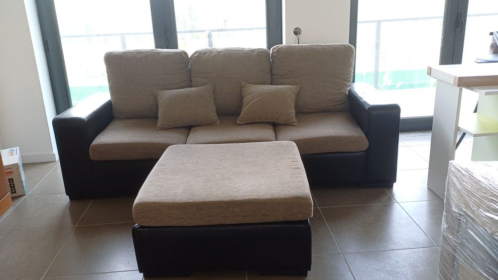 Sofá com chaise amovivel e cama