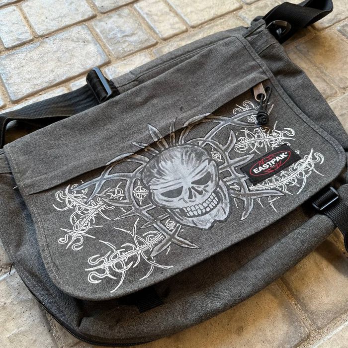 eastpak skull big bag