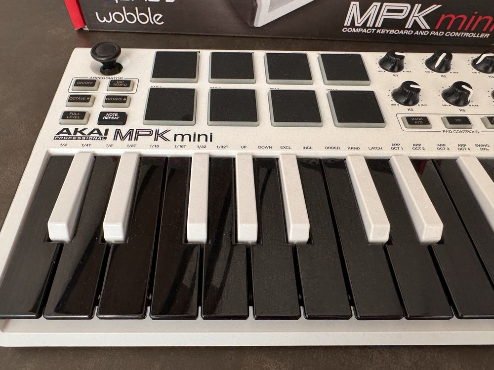 Akai MPK mini MK2