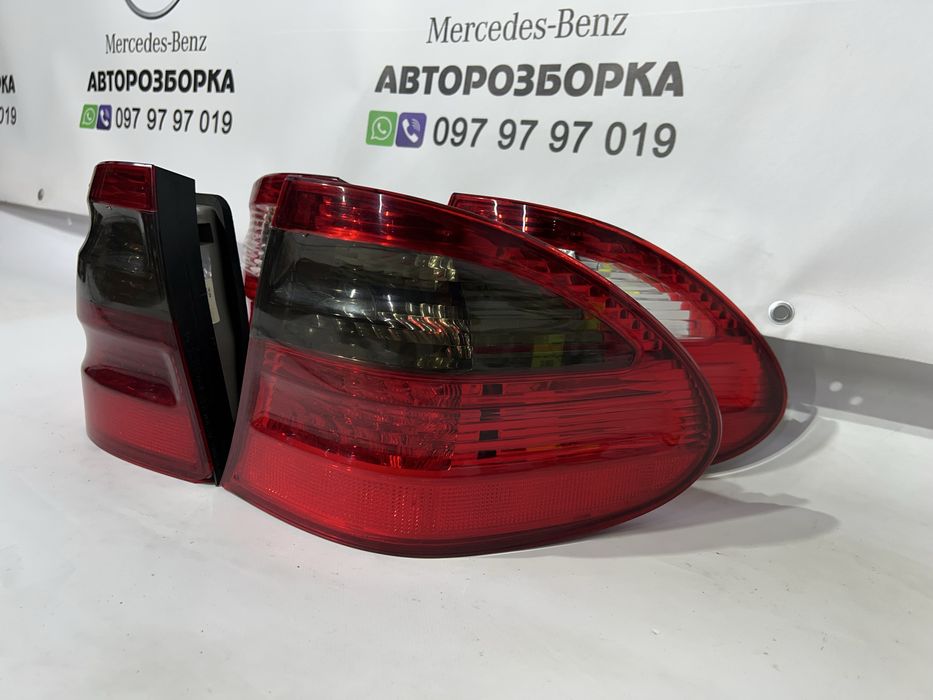 Задний левий правий ліхтар стоп фонарь Mercedes-Benz E-Class W211 Рест