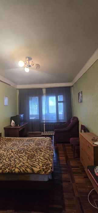 Оренда 3 кімнатної квартири на 15 мікрорайоні