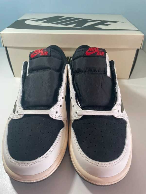 Jordan1RetroLowOGSPTravisScottOlive R39