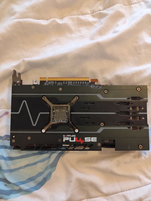 Placa Gráfica - AMD Radeon RX 5600 XT 6GB  DDR6