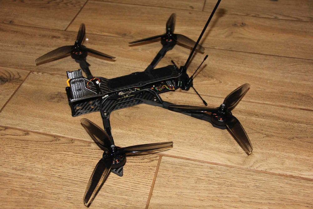 Fpv дрон новий 5.8 без камери