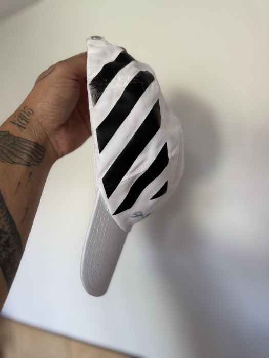 Czapka off white scorpion  virgil