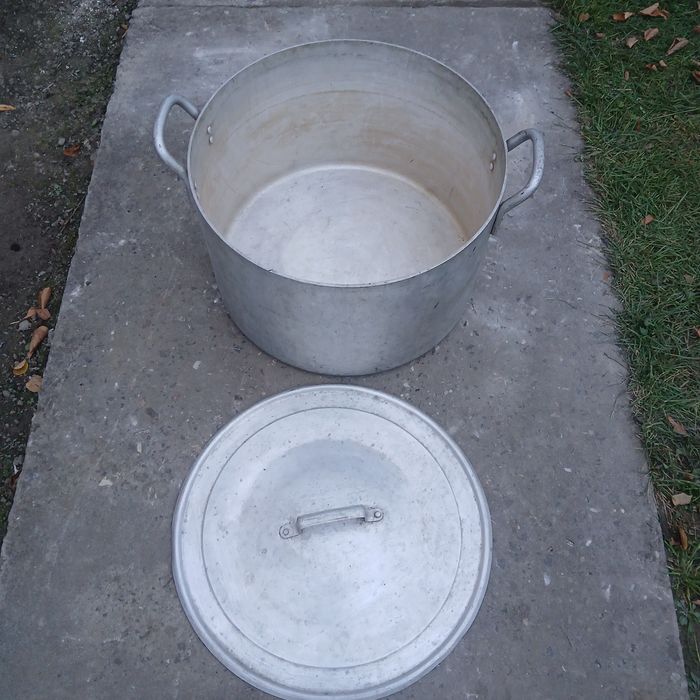 Продам 40-ти літрову алюмінієву каструлю.