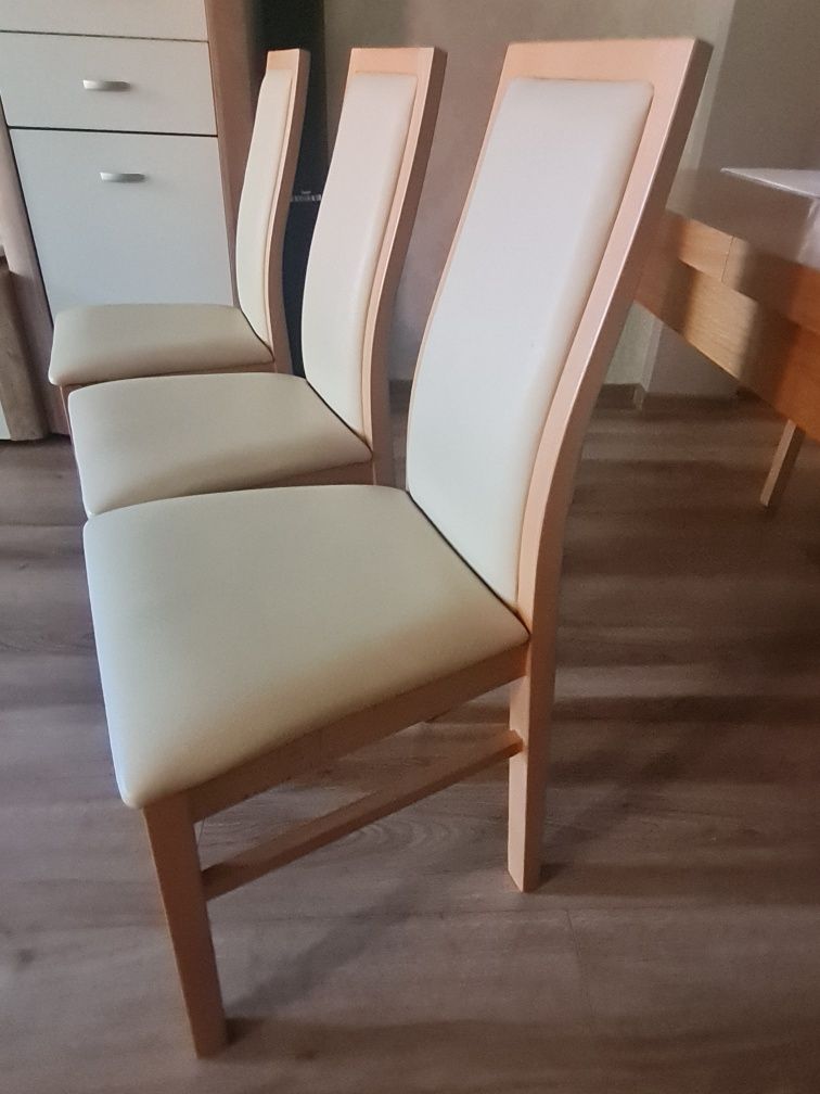 Krzesla. Drewno. 6 sztuk