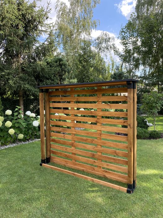 Drewutnia na drewno kominkowe