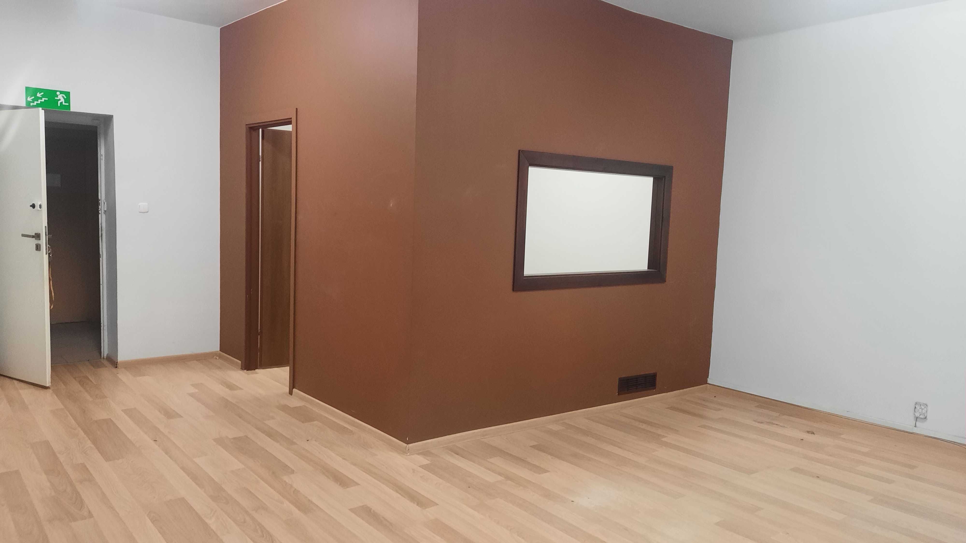 BIURO 42m2  Bezpośrednio