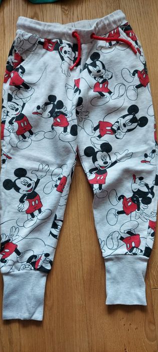 Spodnie dresowe rozm. 134, Reserved, z kieszeniami, Mickey Mouse.