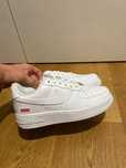 Buty_Damskie Nike_AirForce1_Supreme_White_Unisex Rozmiar.44.5