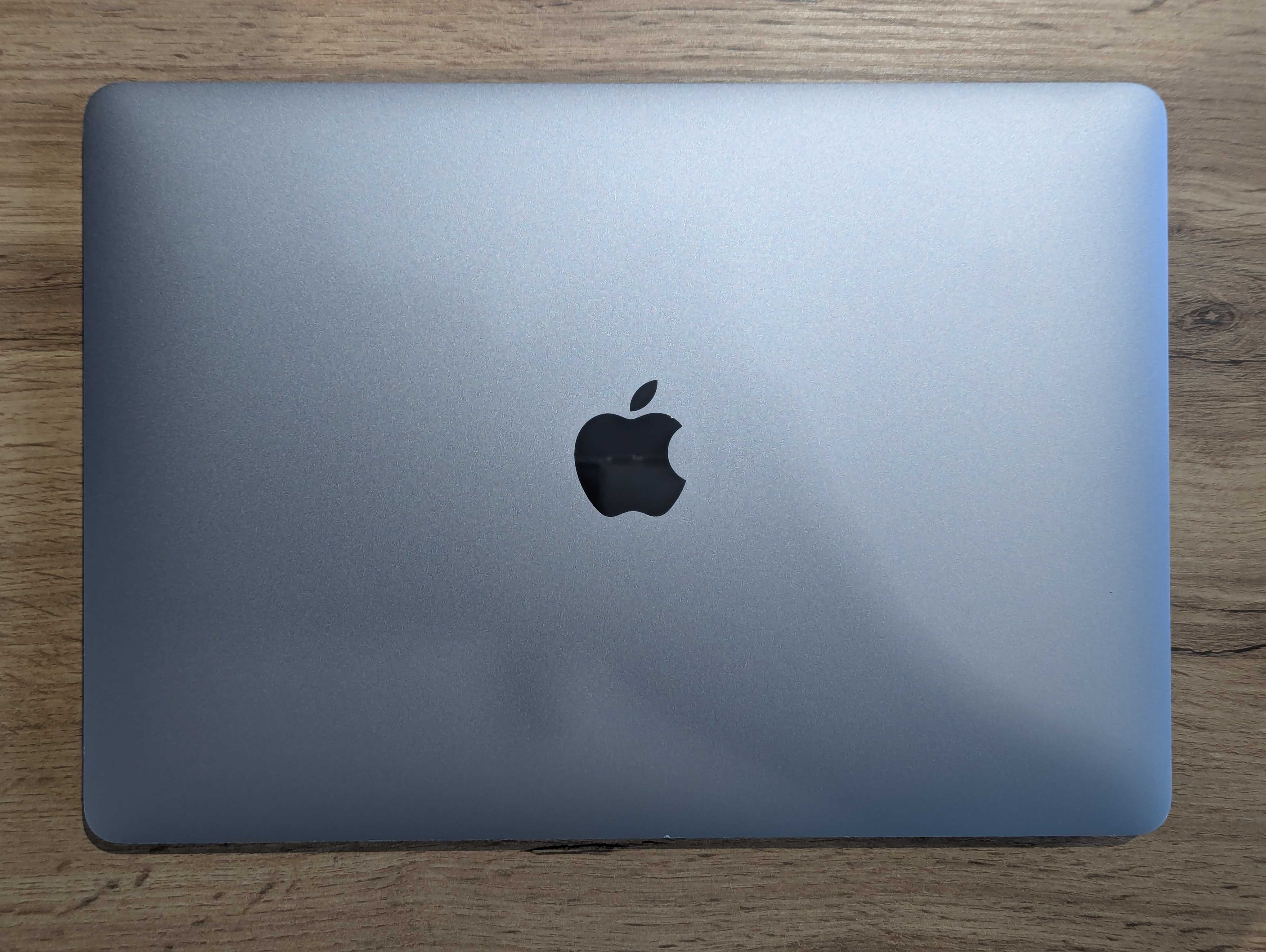Macbook air 13 2020 m1 16/256gb