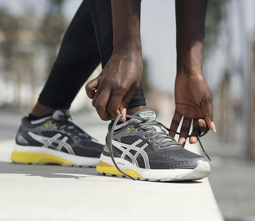 Buty biegowe Asics Gel Nimbus 21 roz 40,5